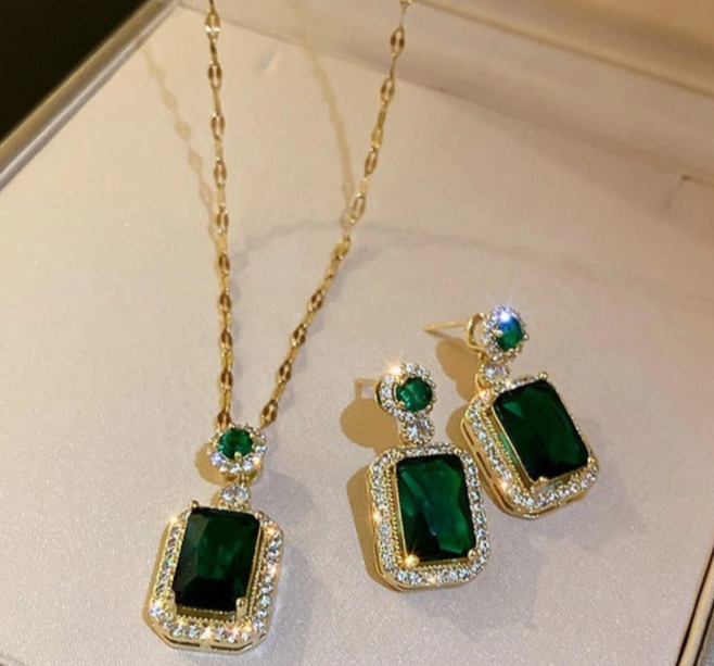Green Emerald Jewel Set